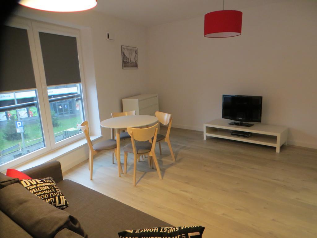 Black Red Apartment Poznan
